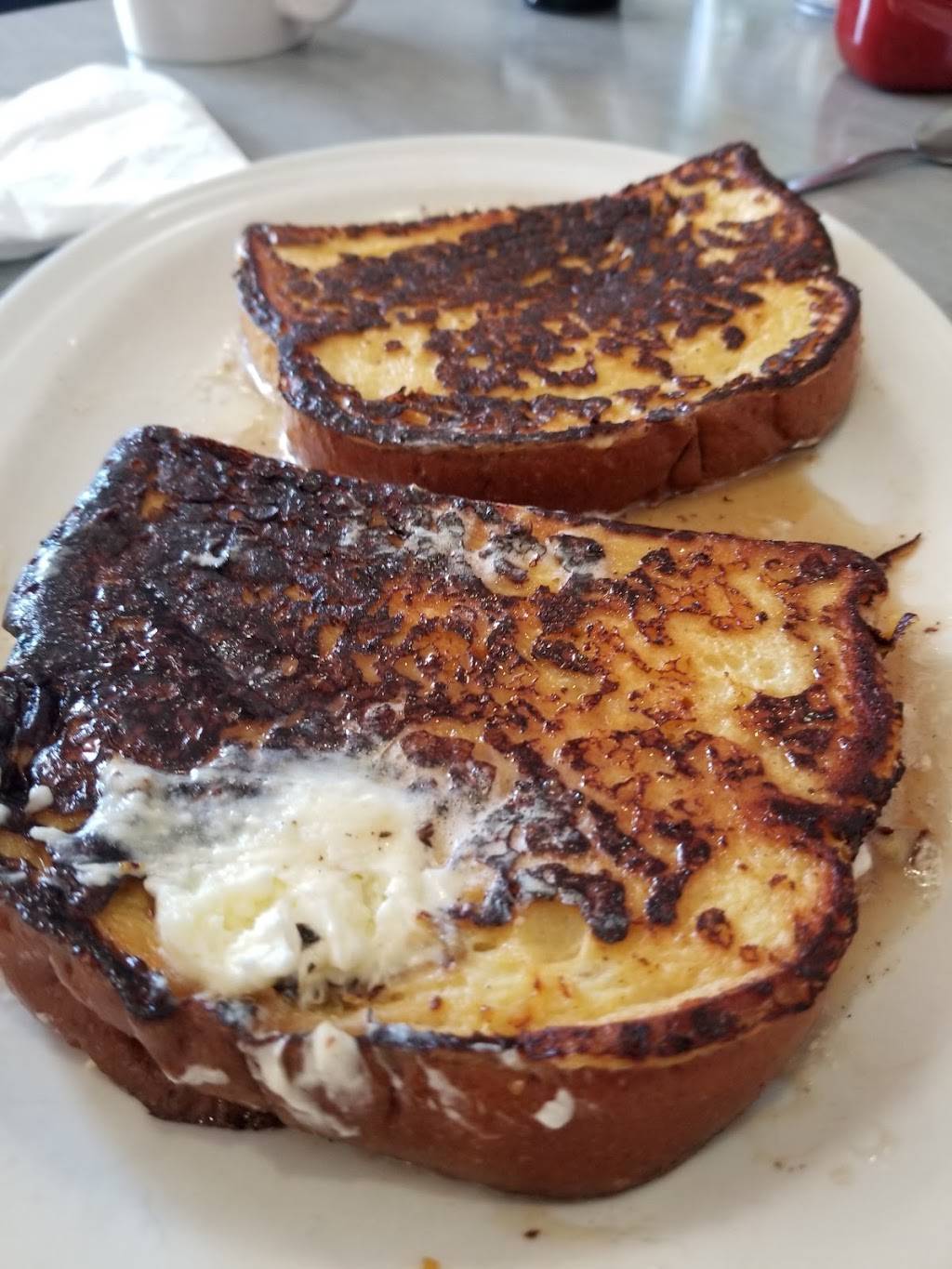 Friendlys | restaurant | 146 Church St, Pembroke, MA 02359, USA | 7818267840 OR +1 781-826-7840