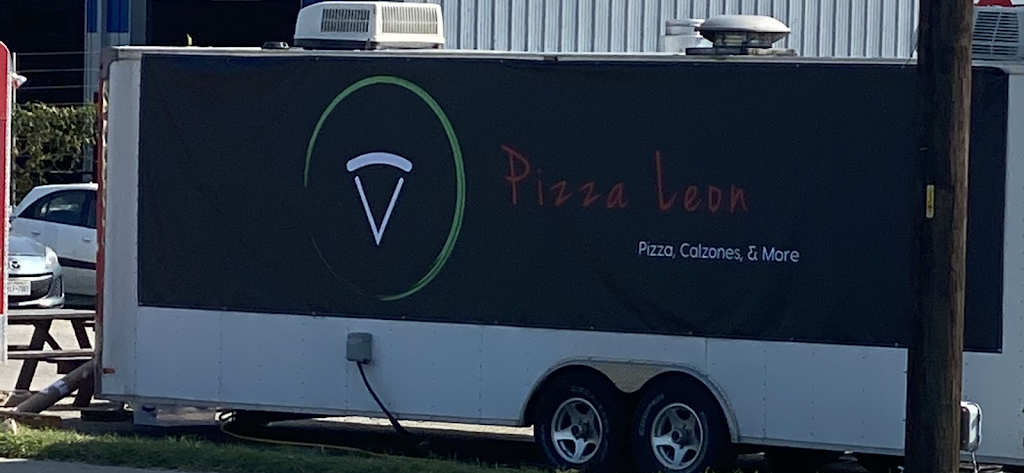 Pizza Leon | restaurant | 4749 E Ben White Blvd, Austin, TX 78741, USA | 7372090155 OR +1 737-209-0155