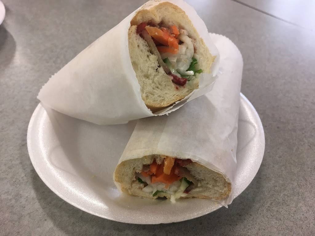 Honey Buns Cafeteria | restaurant | 7323 E Independence Blvd, Charlotte, NC 28227, USA | 7047374836 OR +1 704-737-4836