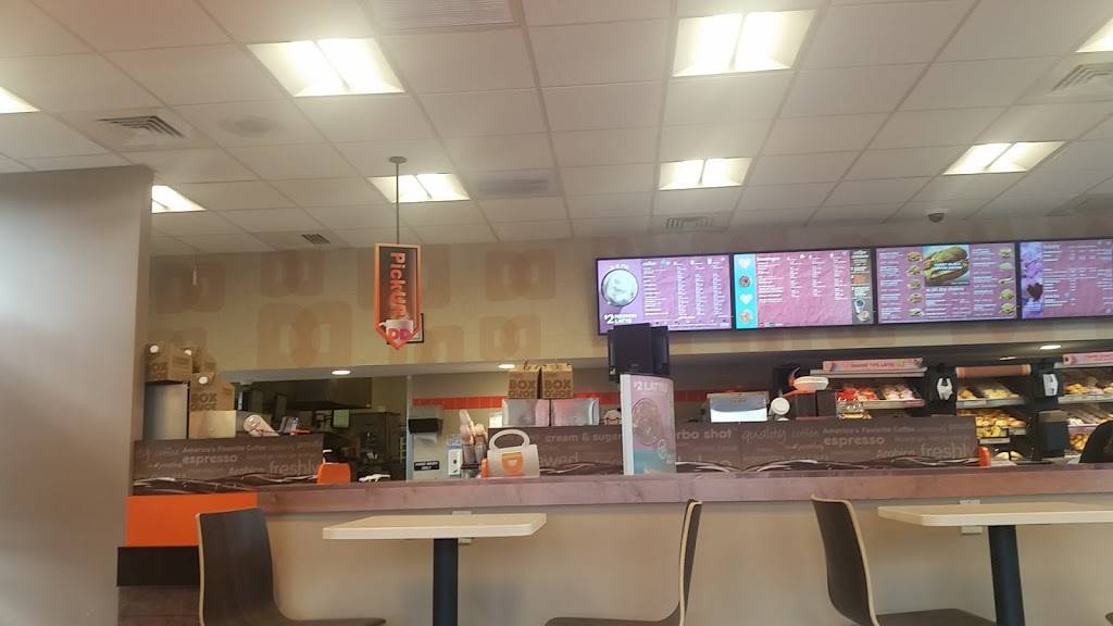 Dunkin | bakery | 8843 Southern Blvd, West Palm Beach, FL 33411, USA | 5617956595 OR +1 561-795-6595
