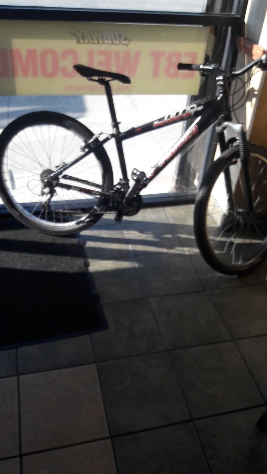 Subway Restaurants | restaurant | 1625 W Washington Blvd, Los Angeles, CA 90007, USA | 3237357218 OR +1 323-735-7218