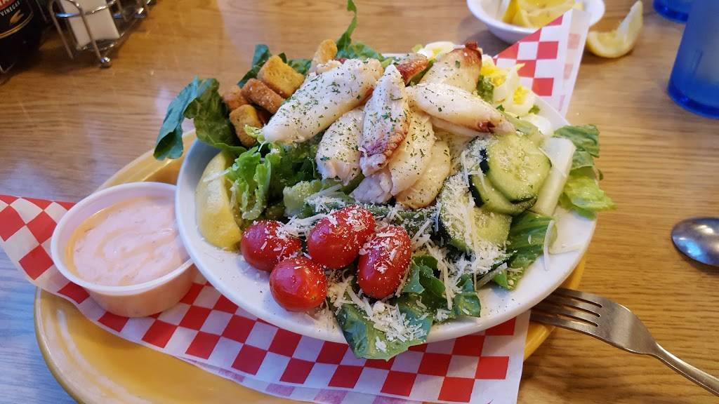 Wallys Chowder House Broiler | restaurant | 22531 Marine View Dr S, Des Moines, WA 98198, USA | 2068788140 OR +1 206-878-8140