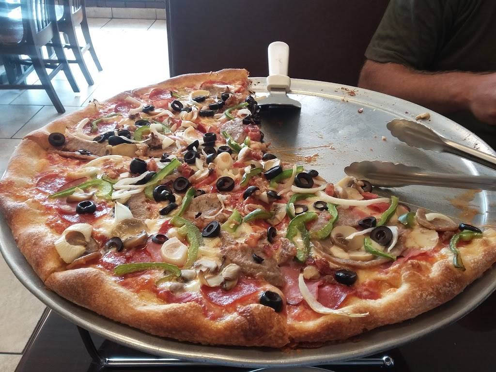 La Romas Pizza | restaurant | 97 Concord Commons Pl SW, Concord, NC 28027, USA | 7047860330 OR +1 704-786-0330