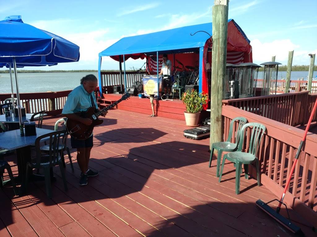 Paradise Found Restaurant and Bar | restaurant | 401 Papaya St, Goodland, FL 34140, USA | 2393307773 OR +1 239-330-7773