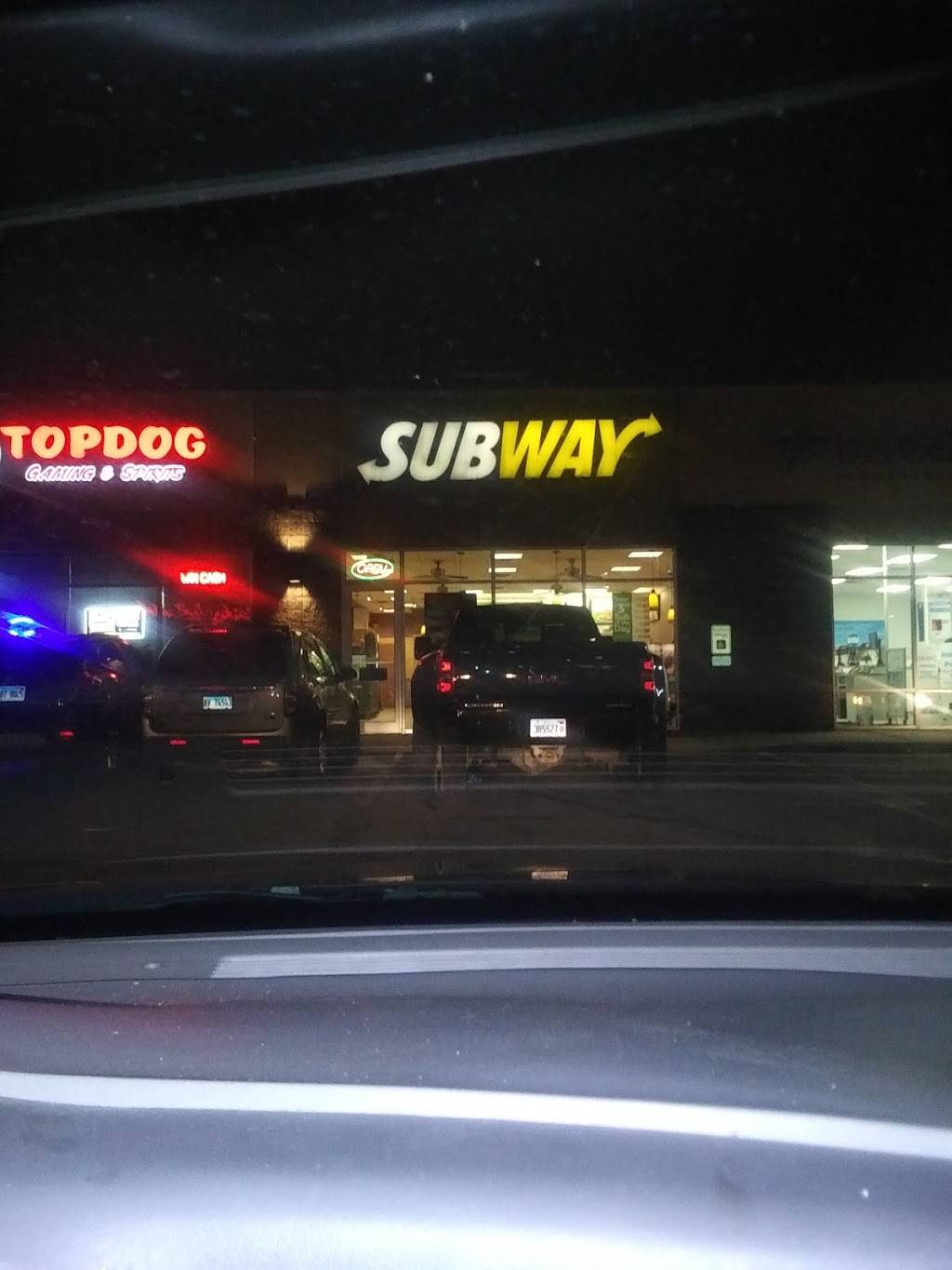 Subway | restaurant | 1733 30th St, Rock Island, IL 61201, USA | 3097861055 OR +1 309-786-1055