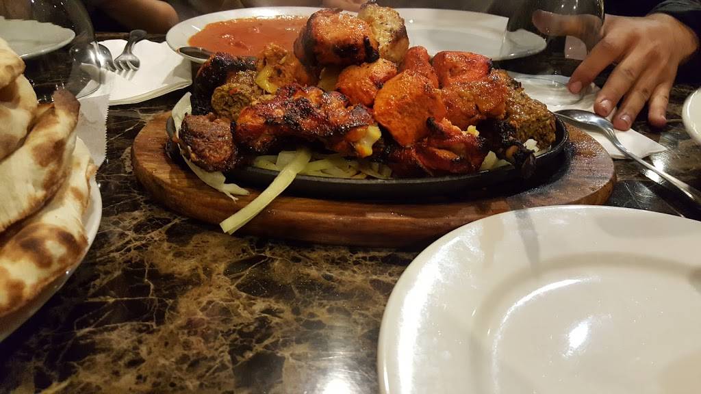 Spice Of Life | restaurant | 6640 Valley Hi Dr #B, Sacramento, CA 95823, USA | 9166899109 OR +1 916-689-9109