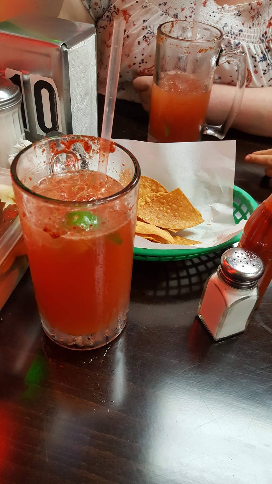 Taqueria El Meson Inc | restaurant | 5710 W Cermak Rd, Cicero, IL 60804, USA | 7086527803 OR +1 708-652-7803