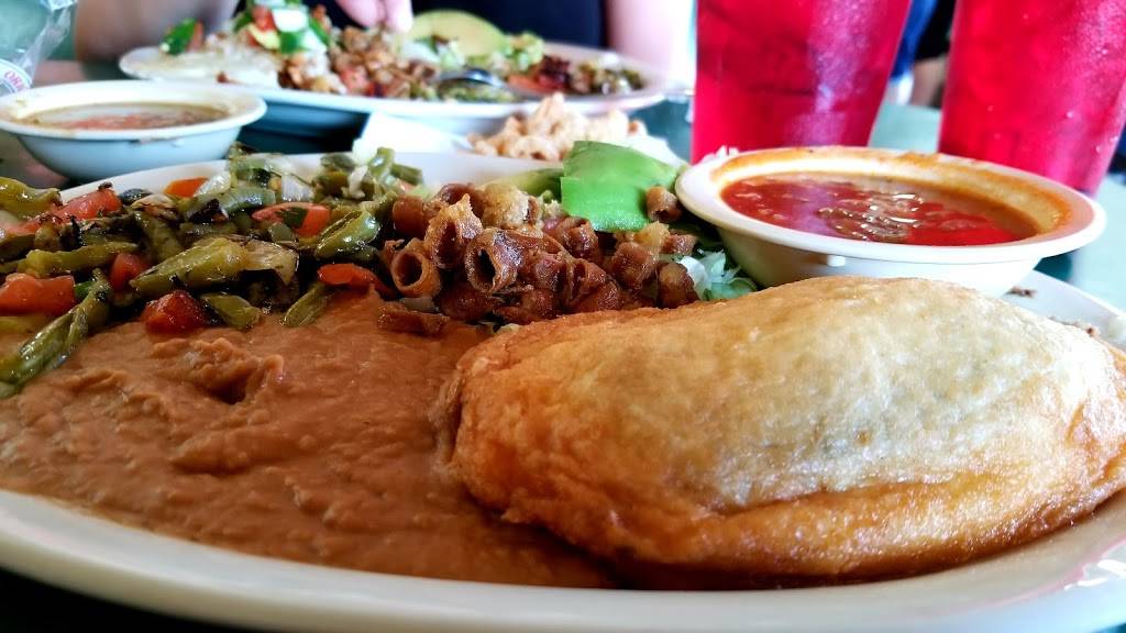 Taqueria Arandas | restaurant | 7055 W Military Dr, San Antonio, TX 78227, USA | 2106736707 OR +1 210-673-6707