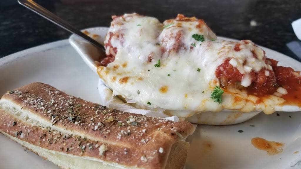 The Mad Greek Restaurant | restaurant | 2419 Volunteer Pkwy, Bristol, TN 37620, USA | 4239684848 OR +1 423-968-4848