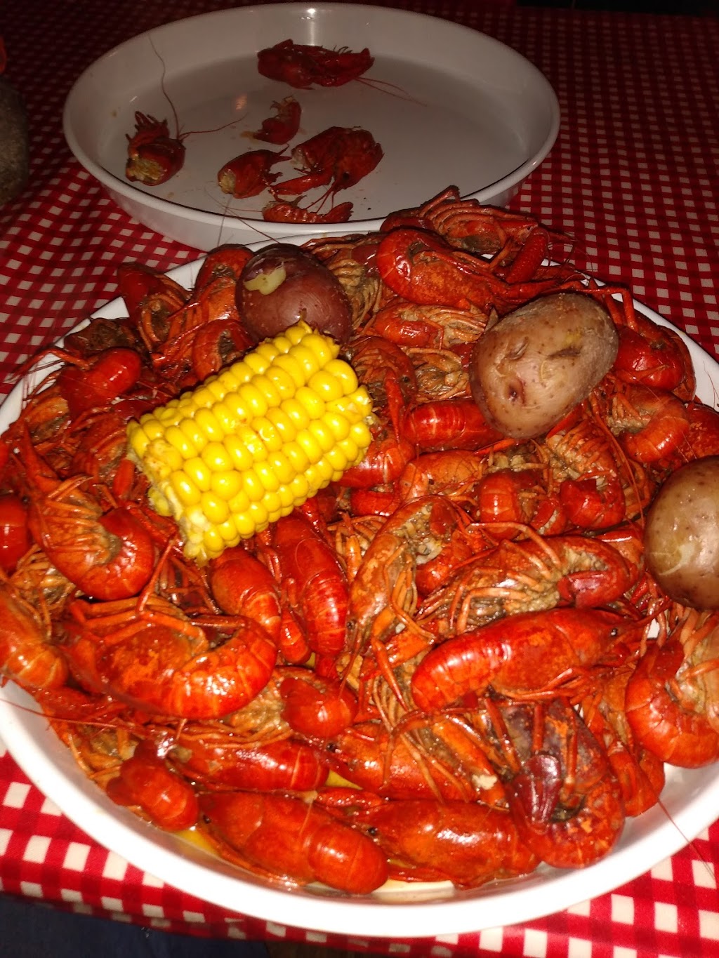 Crustaceans Crawfish | restaurant | 724 S Davis Ave, Cleveland, MS 38732, USA | 6628439343 OR +1 662-843-9343