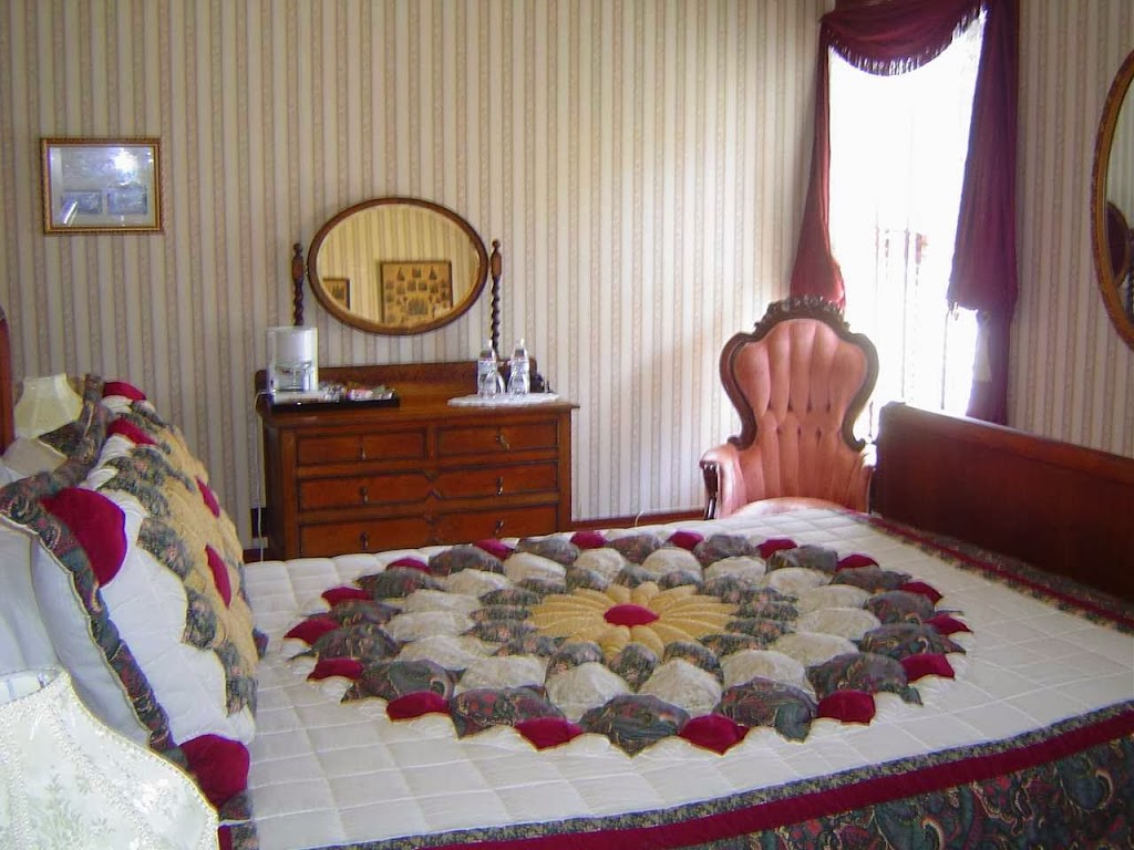 Ivanhoe Hotel, Restaurant & Saloon | restaurant | 315 Main St, Ferndale, CA 95536, USA | 7077869000 OR +1 707-786-9000