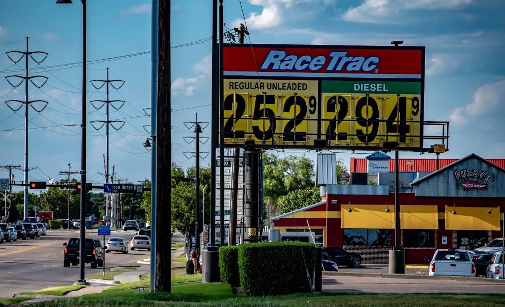 RaceTrac | cafe | 5640 Rufe Snow Dr, North Richland Hills, TX 76180, USA | 8175148881 OR +1 817-514-8881