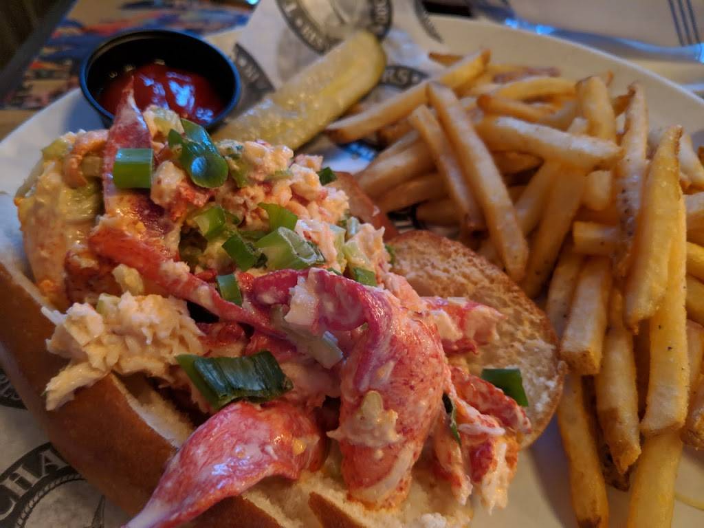 Tailchasers Restaurant & Dock Bar | restaurant | 12203 Coastal Hwy, Ocean City, MD 21842, USA | 4436647075 OR +1 443-664-7075