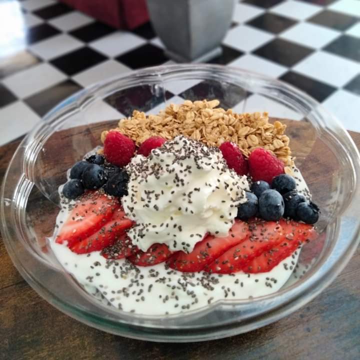 The Berry Joint | restaurant | 2424 W Shore Rd, Warwick, RI 02889, USA | 4013847667 OR +1 401-384-7667