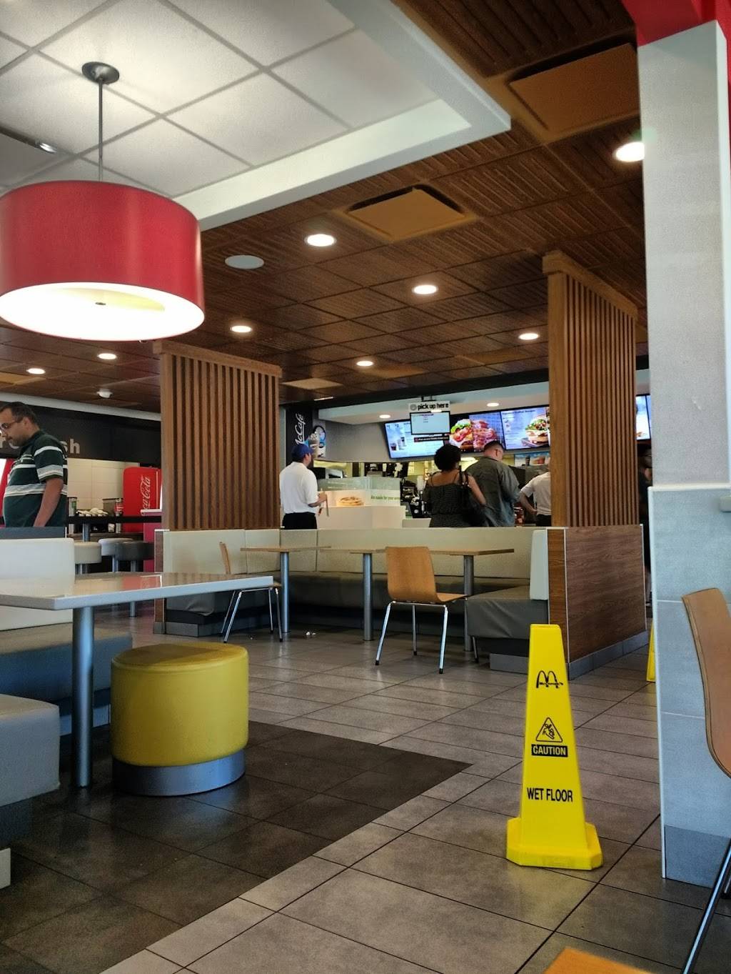 McDonalds | cafe | 2331 Broadway, Sacramento, CA 95818, USA | 9164517264 OR +1 916-451-7264