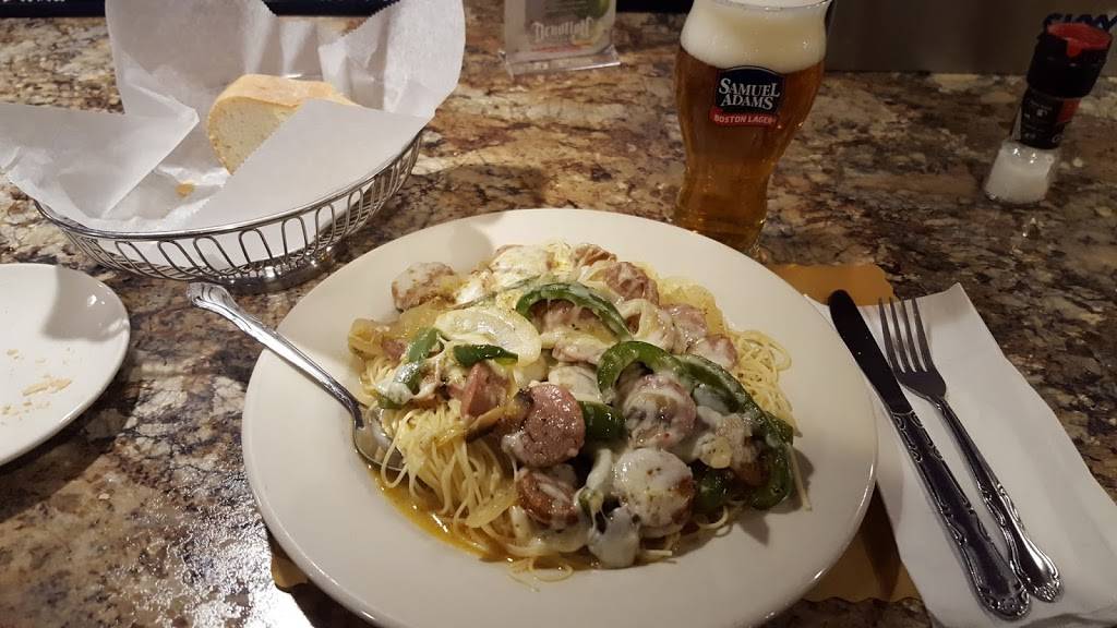 Fazios Ristorante & Pizzeria | restaurant | 162 Shaker Rd, East Longmeadow, MA 01028, USA | 4135252735 OR +1 413-525-2735