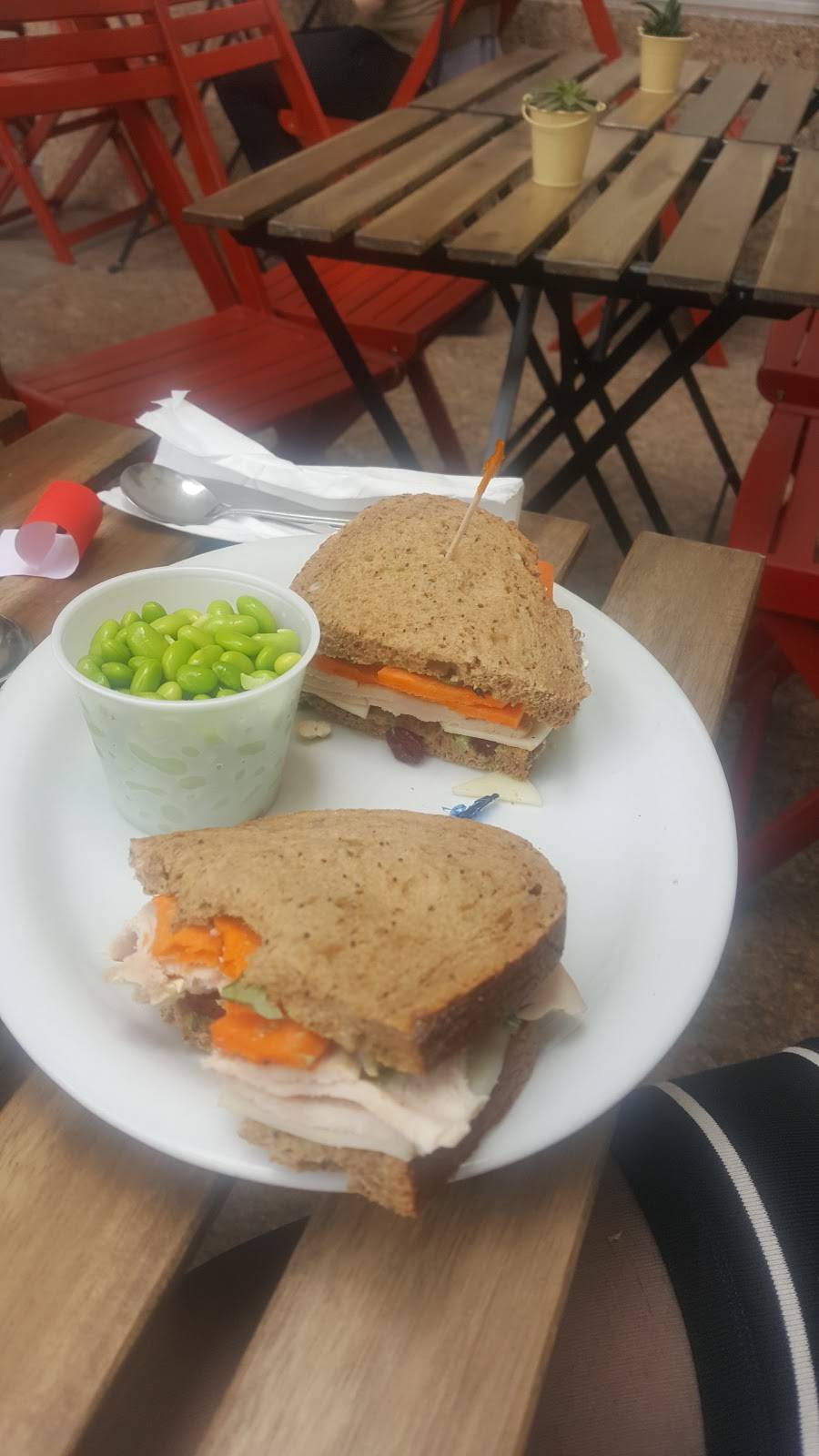 Nuts n Berries Cafe | cafe | 15840 Ventura Blvd, Encino, CA 91436, USA | 8185016808 OR +1 818-501-6808