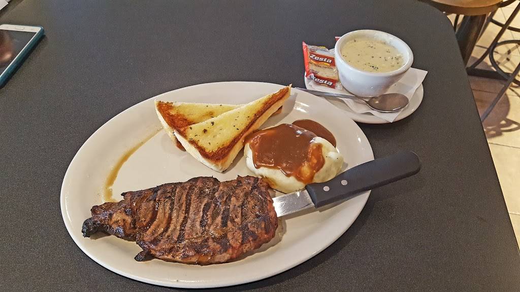 Rascals Bar & Grill | restaurant | 5223 Torque Dr, Loves Park, IL 61111, USA | 8156369207 OR +1 815-636-9207