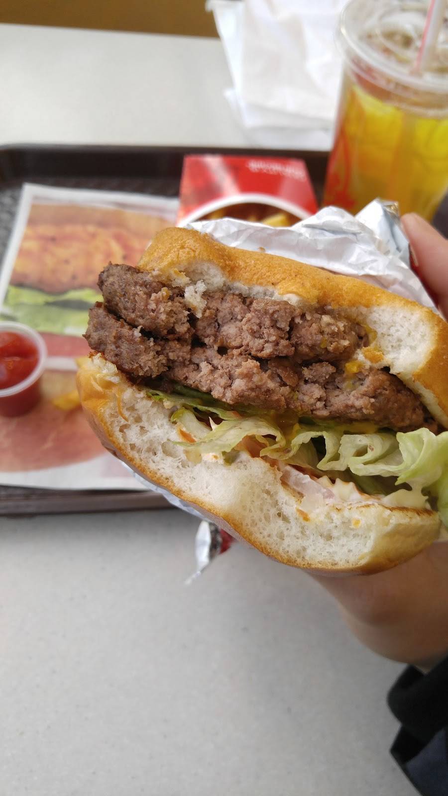 Wendys | restaurant | 4610 W Lake Ave, Glenview, IL 60025, USA | 8478241879 OR +1 847-824-1879