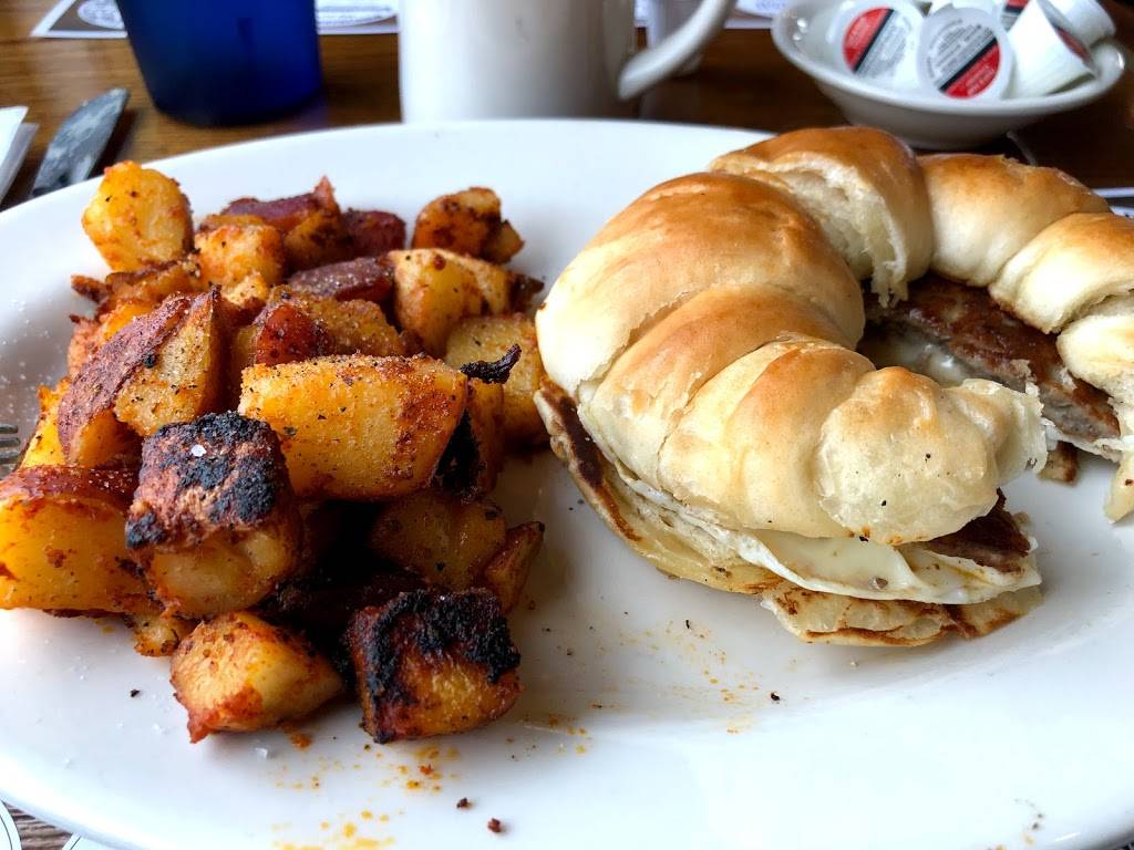 Nellie Rose Restaurant | restaurant | 444 Center St, Middleborough, MA 02346, USA | 7744193196 OR +1 774-419-3196