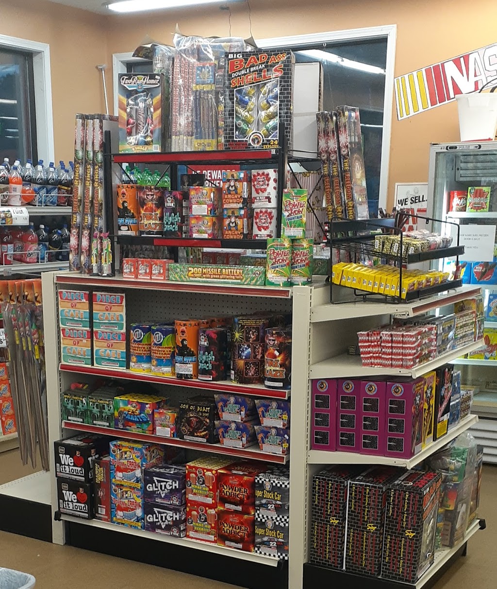 Route 17 Iga Express | meal takeaway | 4147 Madison Pike, Covington, KY 41017, USA | 8593563558 OR +1 859-356-3558