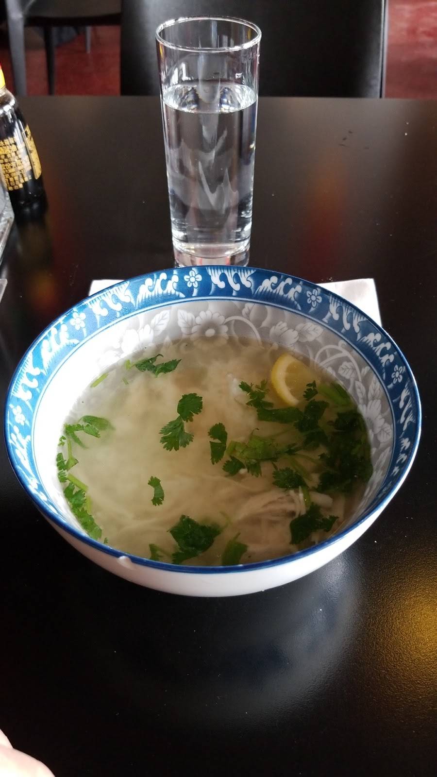 Banh Thai | restaurant | 2 Rue des Ormeaux, Trois-Rivières, QC G8W 1S6, Canada | 8199096695 OR +1 819-909-6695