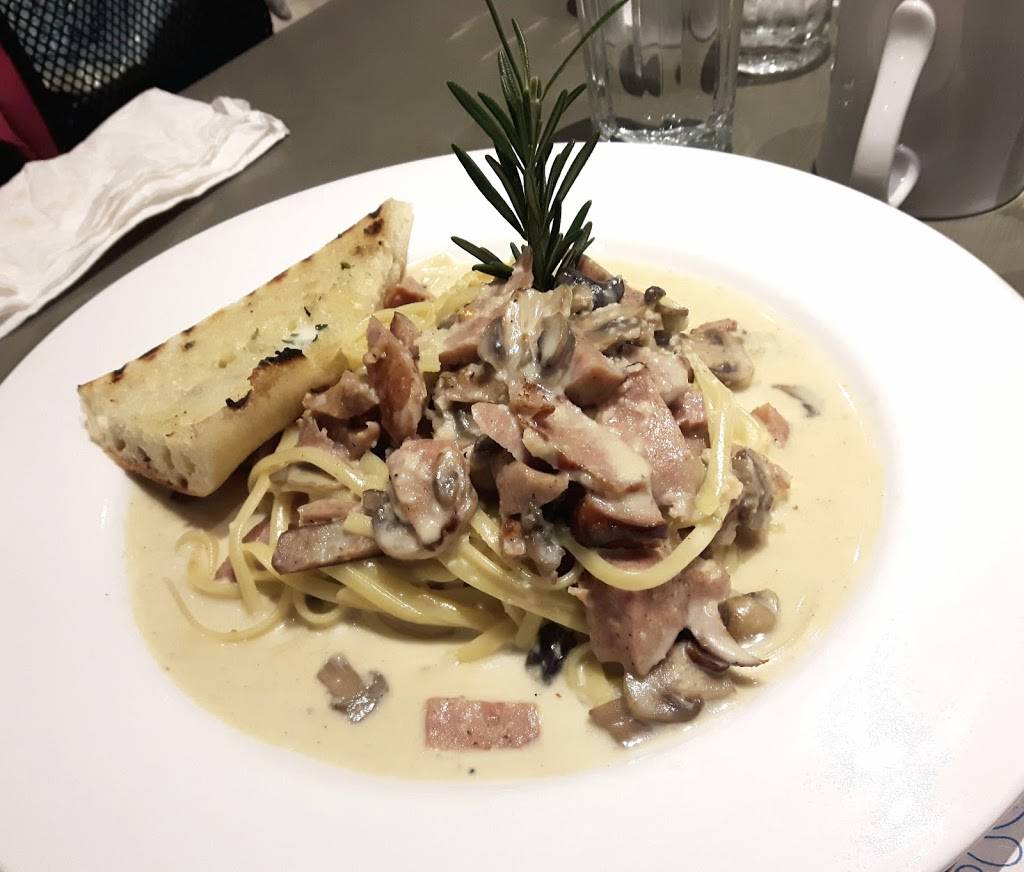 CoBrie International Restaurant & Catering | restaurant | 2121 Carling Ave, Ottawa, ON K2A 1H2, Canada | 6136805040 OR +1 613-680-5040