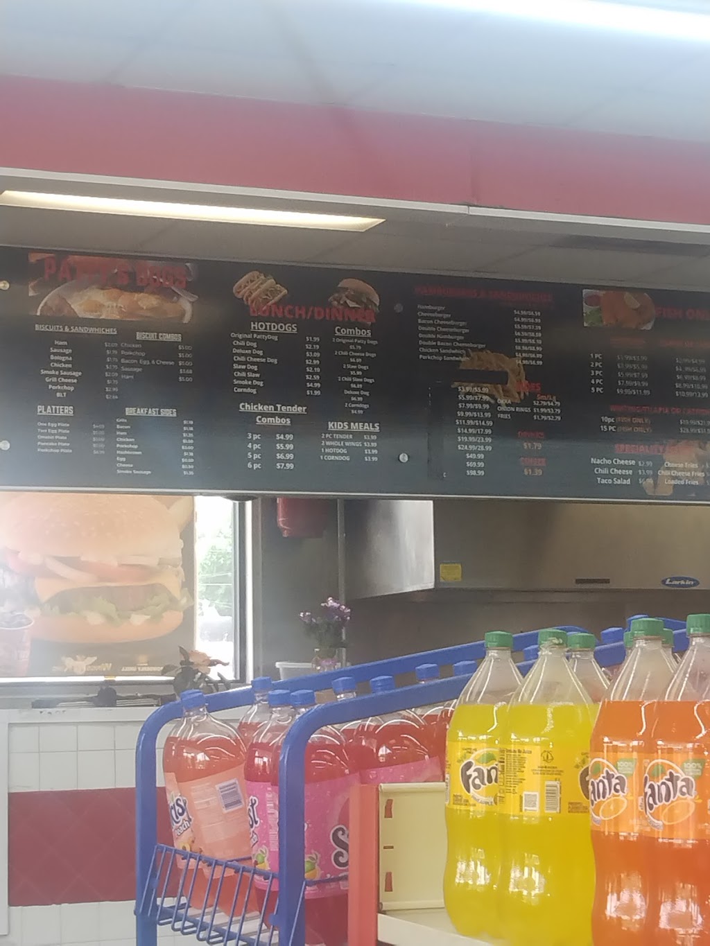 Pattys Hotdogs | restaurant | 1500 31st St SW, Birmingham, AL 35221, USA | 2057775237 OR +1 205-777-5237