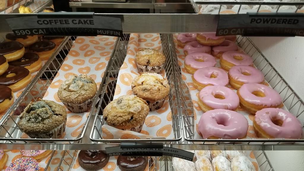 Dunkin | cafe | 23771 El Toro Rd, Lake Forest, CA 92630, USA | 9496003843 OR +1 949-600-3843