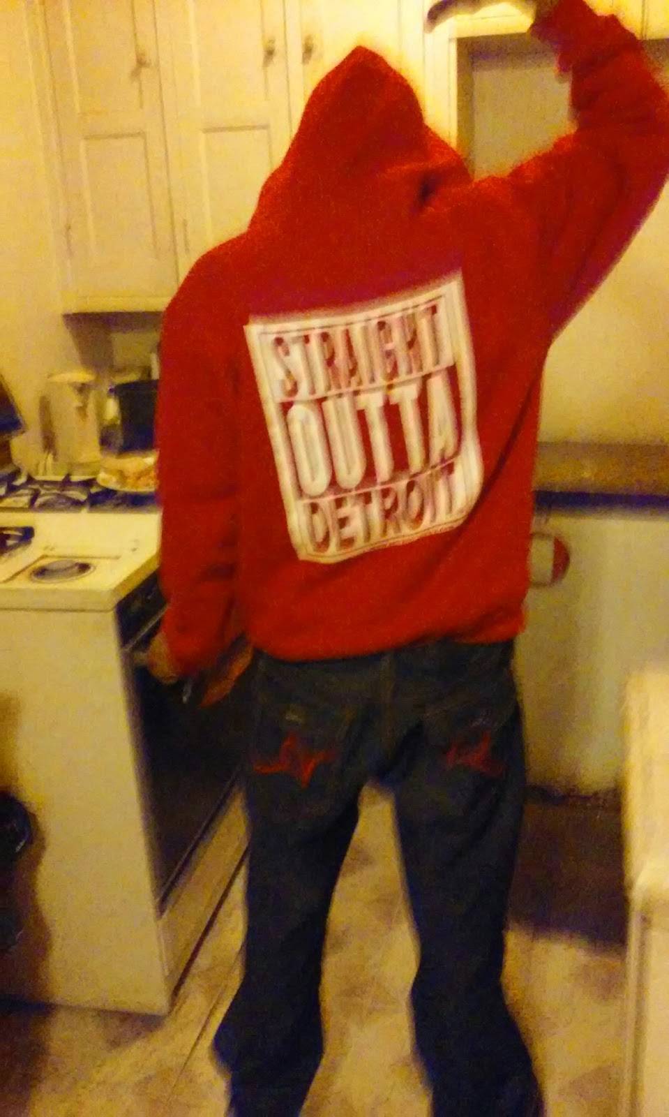 DeAngelos Pizza | restaurant | 8935 E Jefferson Ave, Detroit, MI 48214, USA | 3138221771 OR +1 313-822-1771