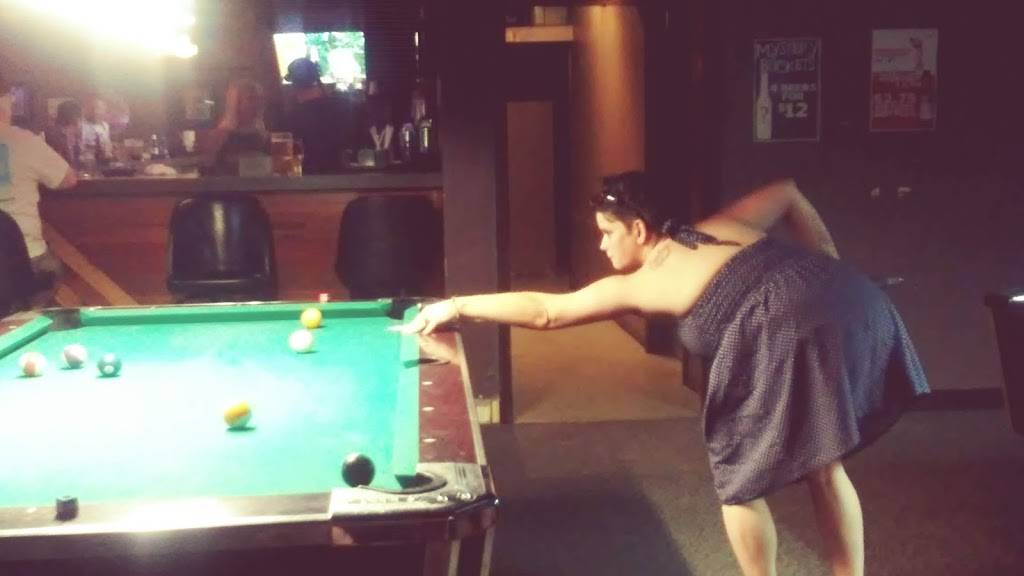 K Cs Neighborhood Bar & Grill | night club | 10201 47th St, Shawnee, KS 66203, USA | 9132627211 OR +1 913-262-7211