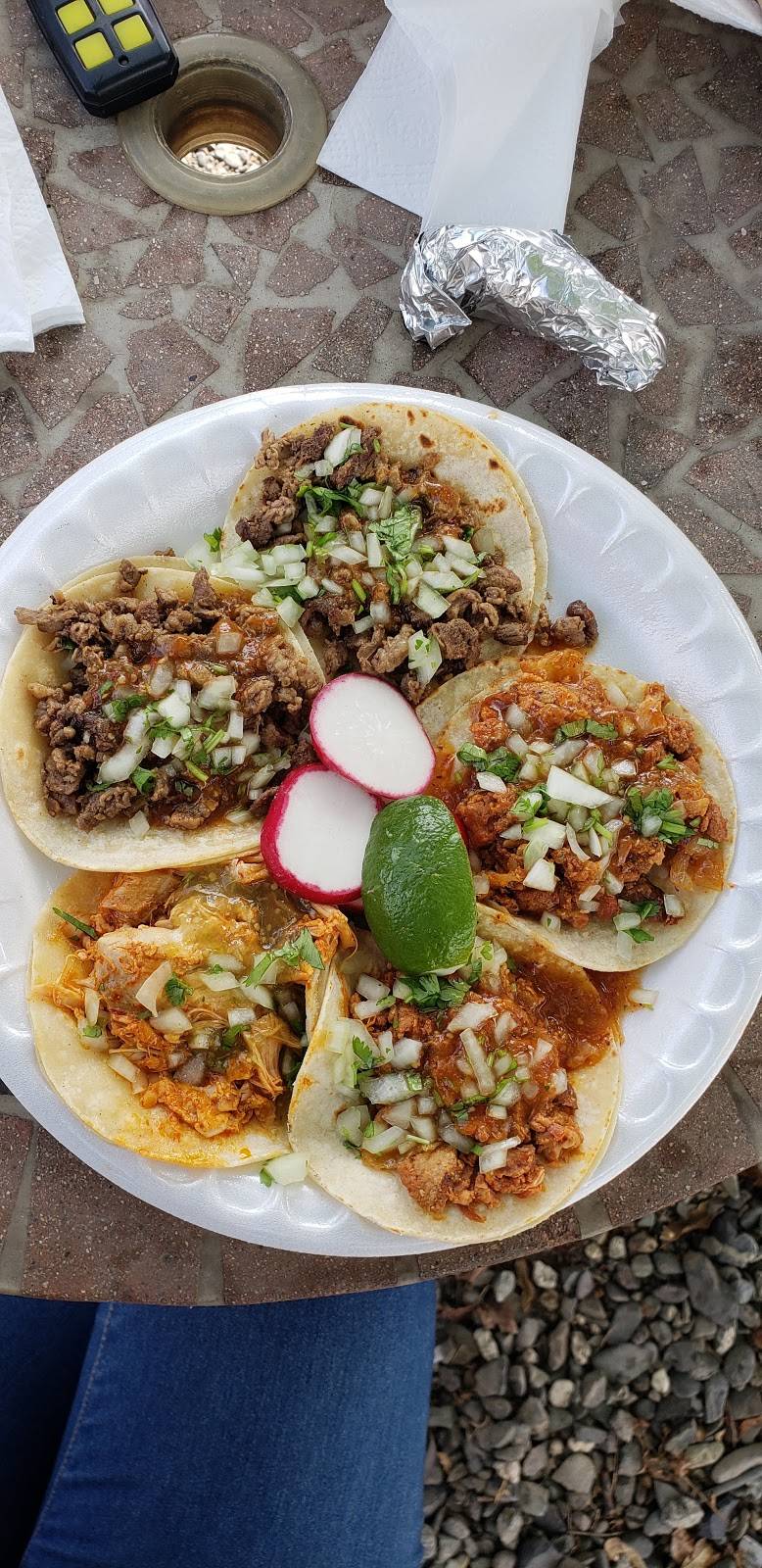 Tacos El Pinolero | restaurant | 3270-3298 Esplanade, Chico, CA 95973, USA | 5305702997 OR +1 530-570-2997