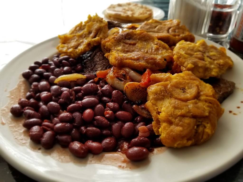 Silvia’s Pupuseria | restaurant | 621 Lincoln Blvd, Middlesex, NJ 08846, USA | 7324694066 OR +1 732-469-4066