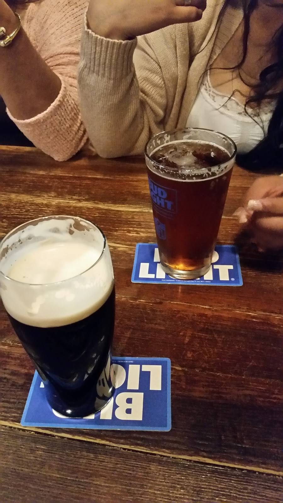 Local Joes Tap & Grill | restaurant | 135 S Steele St, Sanford, NC 27330, USA | 9197085957 OR +1 919-708-5957