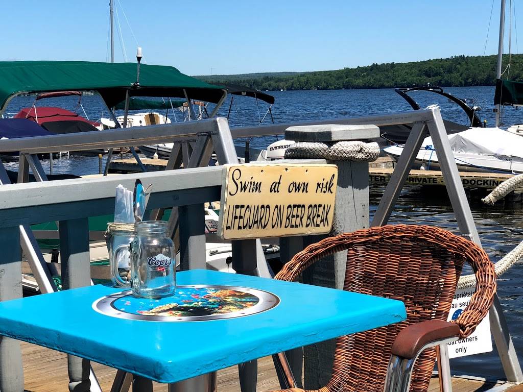 Marina Knowlton | restaurant | 78 Rue Benoit, Knowlton, QC J0E 1V0, Canada | 4502435453 OR +1 450-243-5453