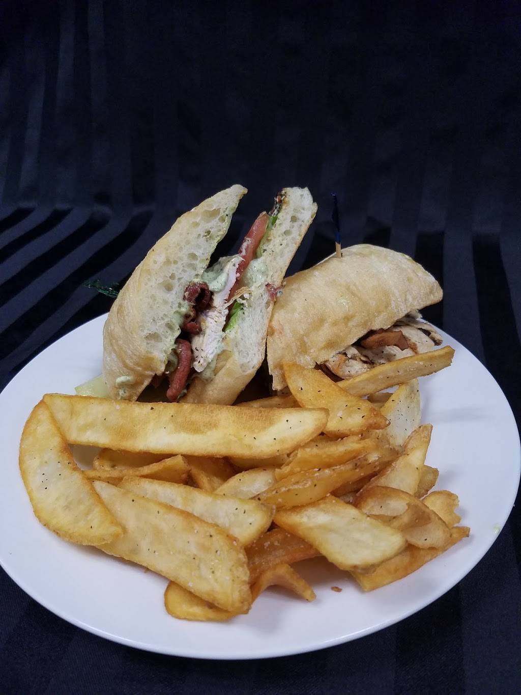 Our Town Cafe & Pub | restaurant | 5206 NY-23, Oneonta, NY 13820, USA | 6074332250 OR +1 607-433-2250