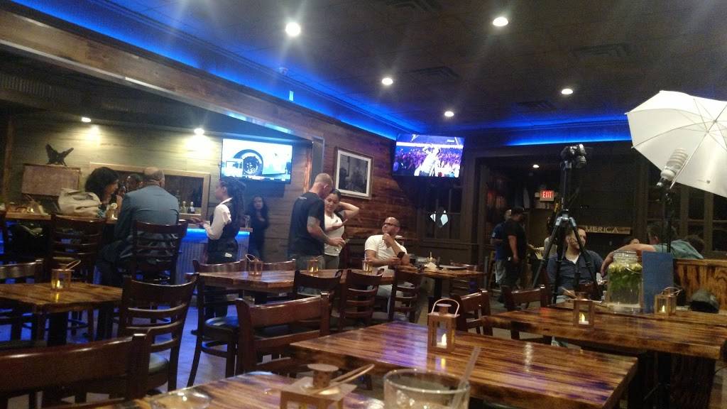 Yonkers Whiskey House | restaurant | 2211 Central Park Ave, Yonkers, NY 10710, USA | 9143465300 OR +1 914-346-5300