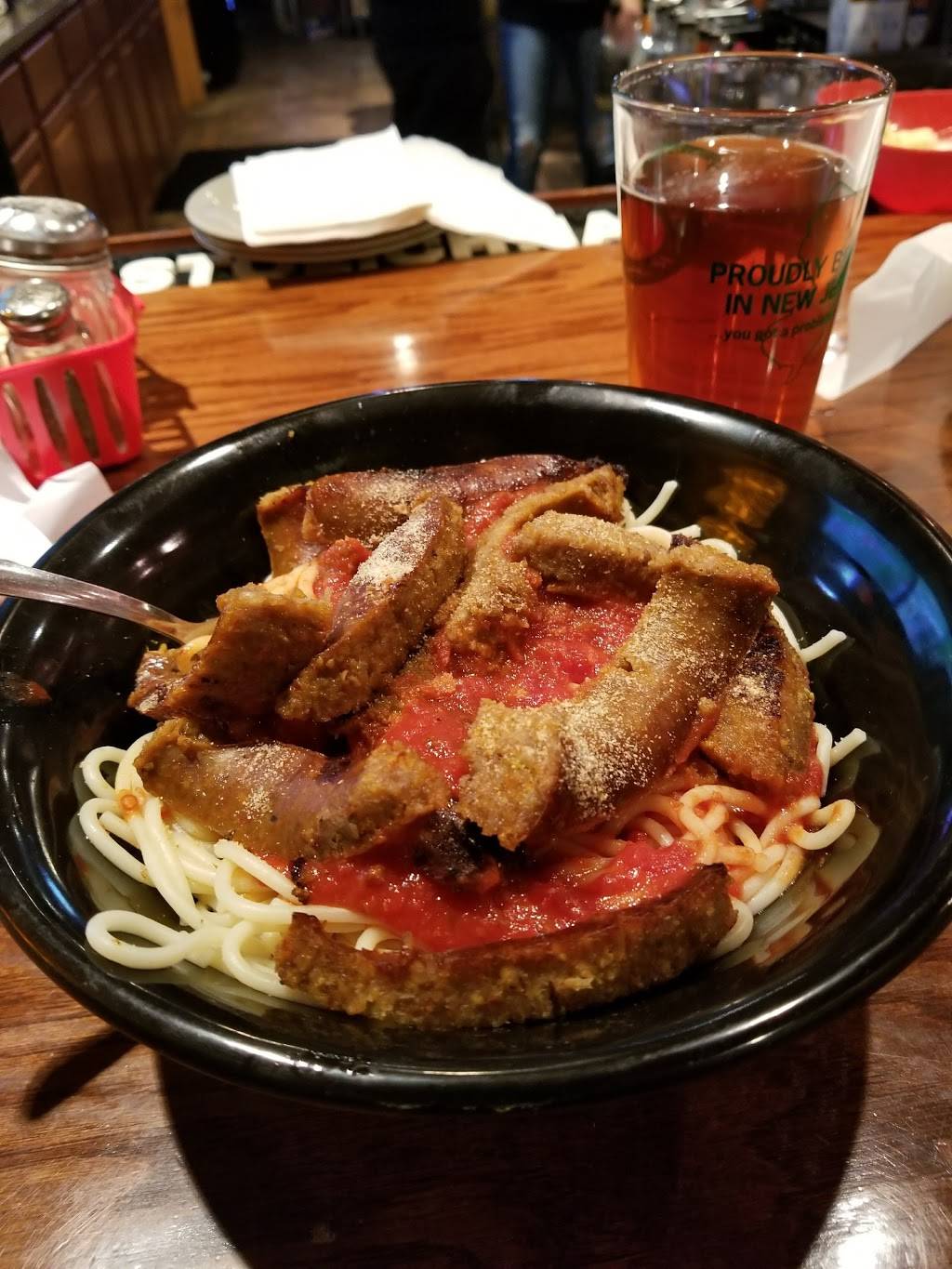 Toms Pizza Place | restaurant | 3223 Concord Rd, Aston, PA 19014, USA | 6104975775 OR +1 610-497-5775