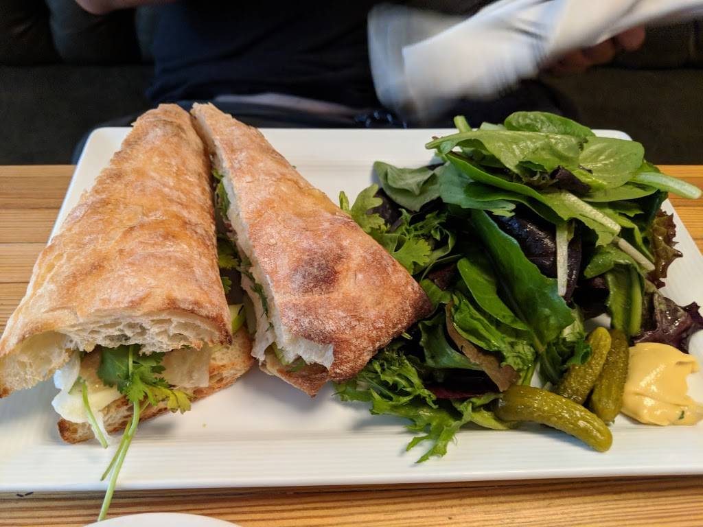 Ms. Fairfax | restaurant | 105 Liberty St, Newburgh, NY 12550, USA | 8455650169 OR +1 845-565-0169