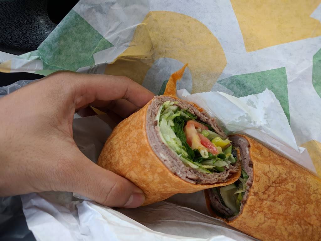 Subway Restaurants | restaurant | 5545 W Manchester Ave, Los Angeles, CA 90045, USA | 3106700014 OR +1 310-670-0014