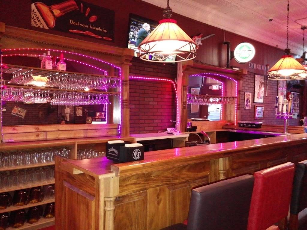 18 Main Street Bar & Grill | restaurant | 18 S Main St, New Castle, KY 40050, USA | 5028454555 OR +1 502-845-4555