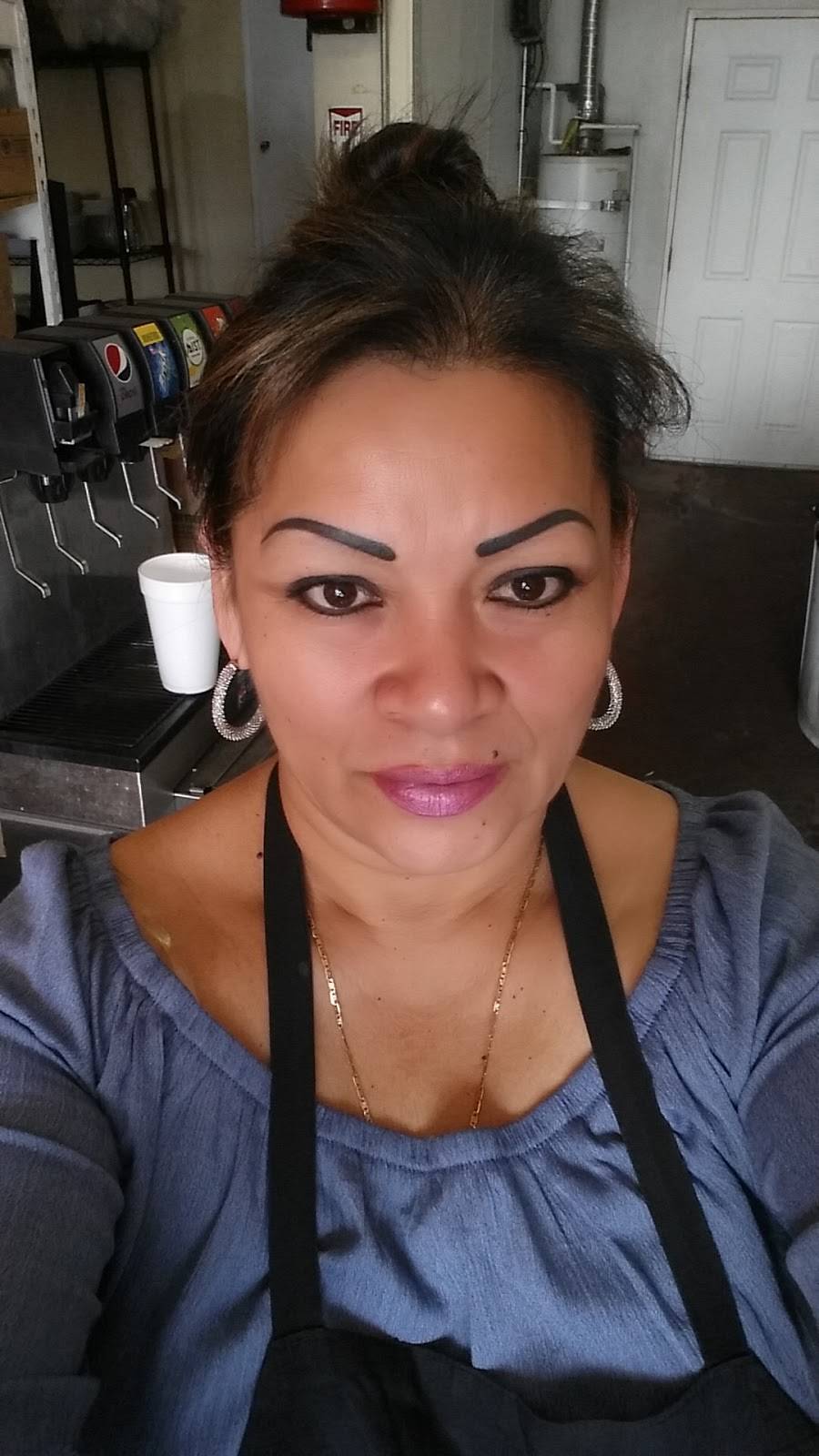 El Puente Taqueria | restaurant | 701 S Cherokee Ln, Lodi, CA 95240, USA | 2092248511 OR +1 209-224-8511