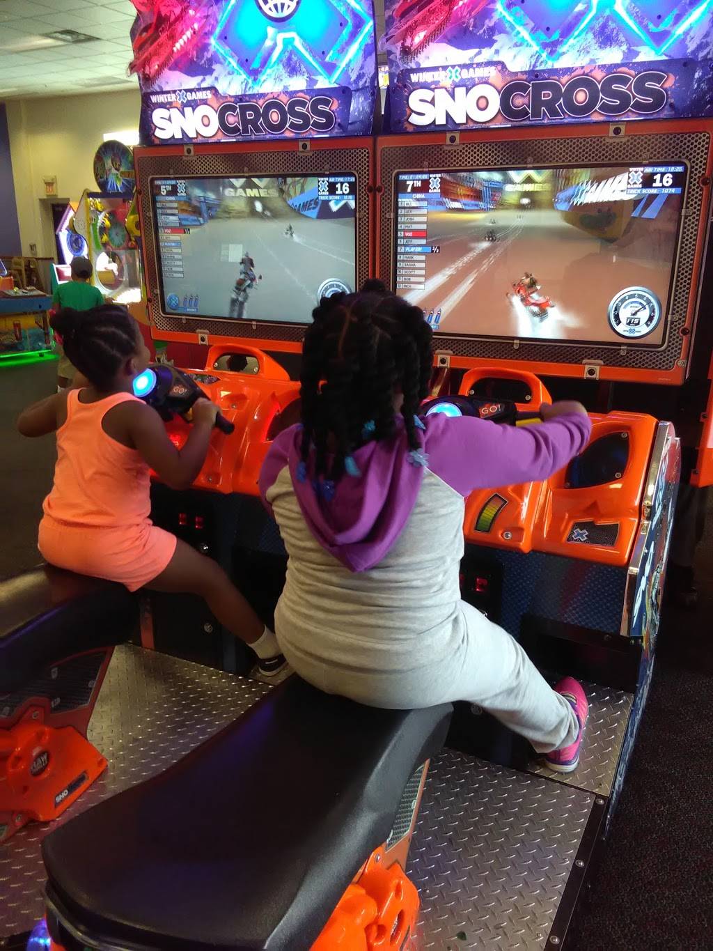 Chuck E. Cheeses | restaurant | 2990 S 108th St, West Allis, WI 53227, USA | 4145463600 OR +1 414-546-3600