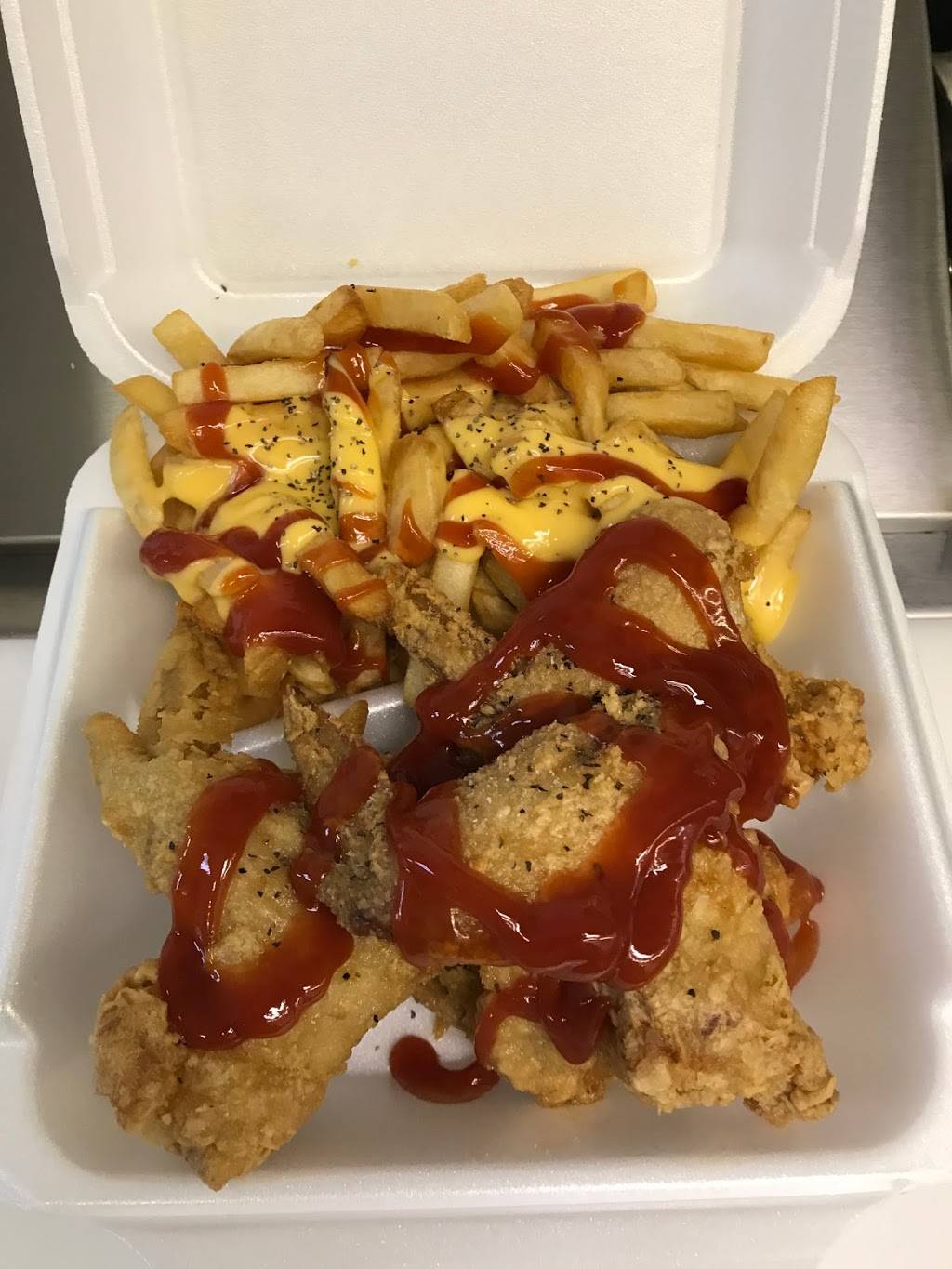 Kitchen 79 Fried Chicken | restaurant | 1202 N 52nd St, Philadelphia, PA 19131, USA | 2154770173 OR +1 215-477-0173