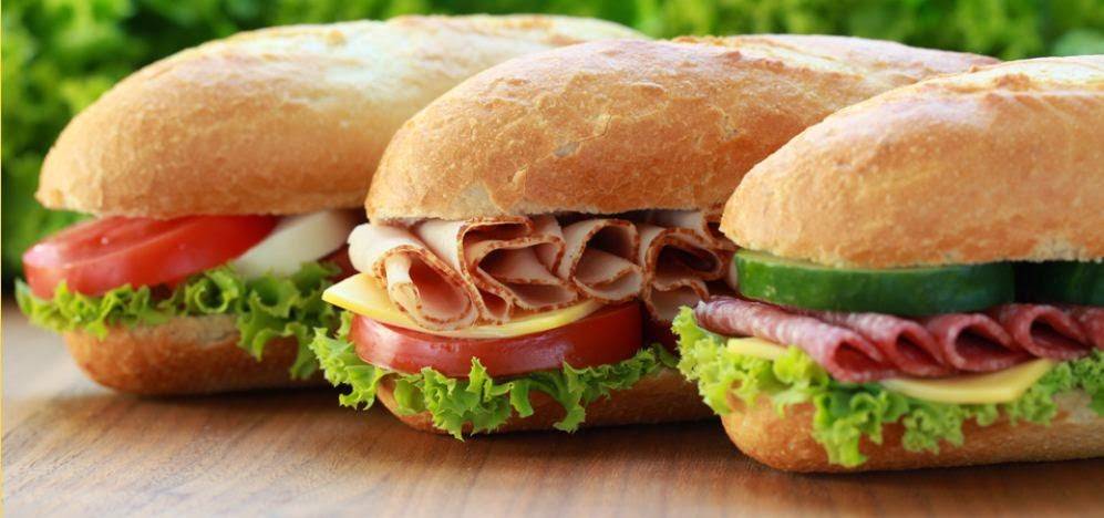 Oasis Deli & Grocery | cafe | 1641 S Olden Ave, Trenton, NJ 08610, USA | 6098882500 OR +1 609-888-2500