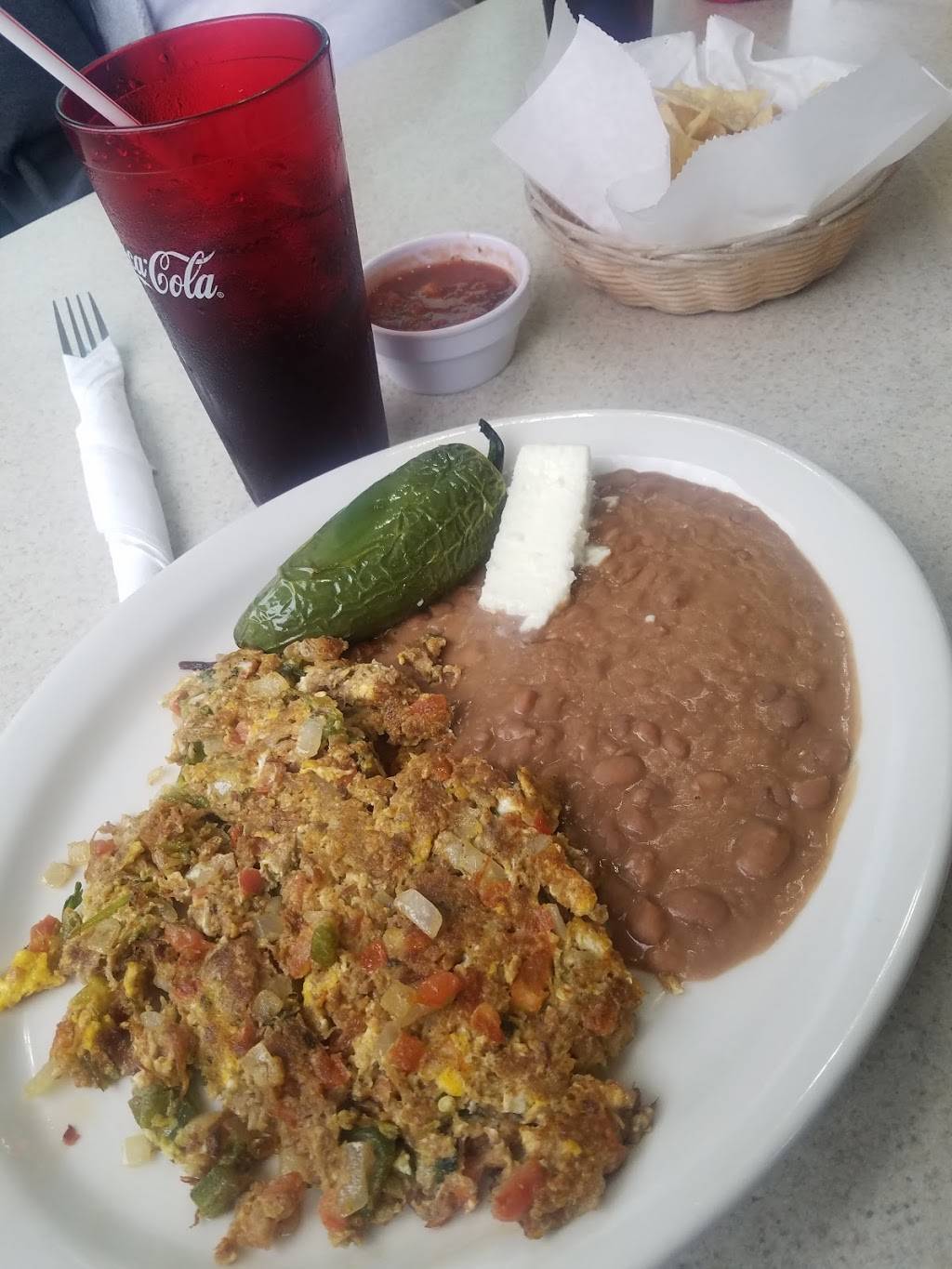 Millans Ranchito Restaurant | restaurant | 5803 Soto St, Huntington Park, CA 90255, USA | 3235876669 OR +1 323-587-6669