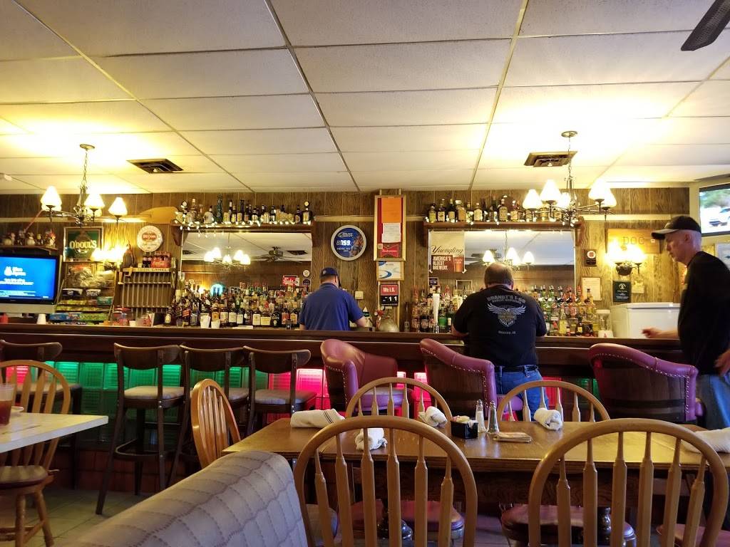 Wagners Village Inn | restaurant | 22171 Main St, Oldenburg, IN 47036, USA | 8129343854 OR +1 812-934-3854