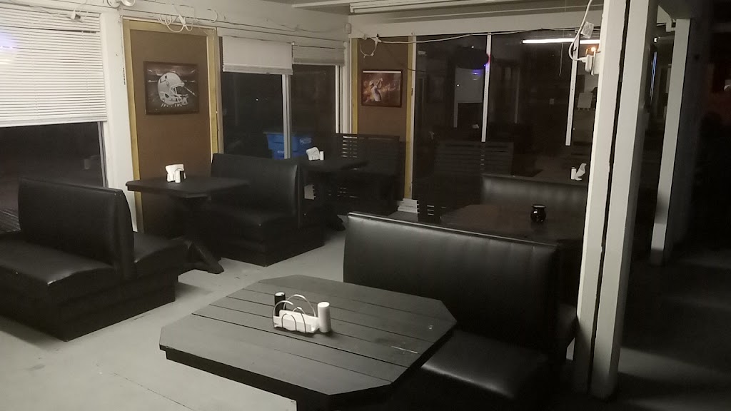 Wing Dat | restaurant | 700 Olinde St, New Roads, LA 70760, USA | 2255353035 OR +1 225-535-3035