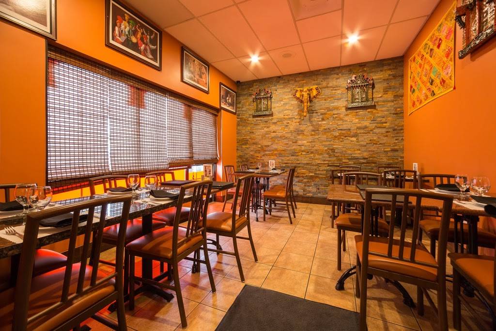 India Village Ancaster | restaurant | 370 Wilson St E #13, Ancaster, ON L9G 4S4, Canada | 9053041213 OR +1 905-304-1213