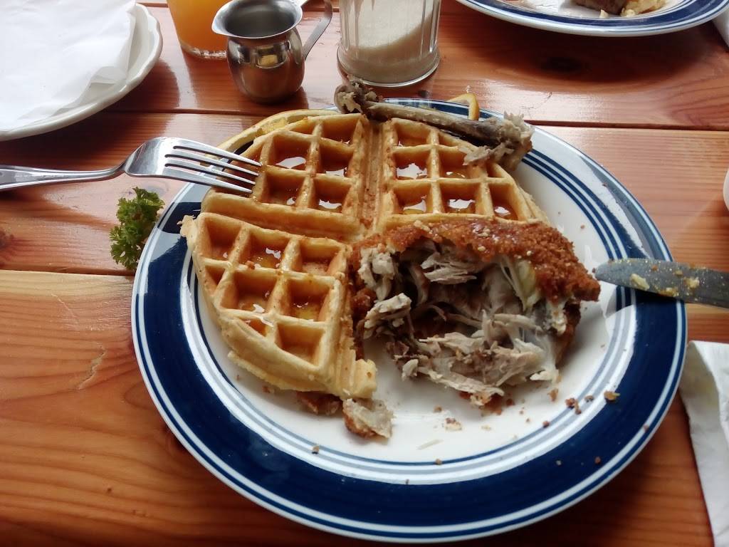 CCs Restaurant Beer Garden | restaurant | Boulevard Benito Juárez 716, Los Angeles, 22710 Rosarito, B.C., Mexico | 016616121281 OR +52 661 612 1281